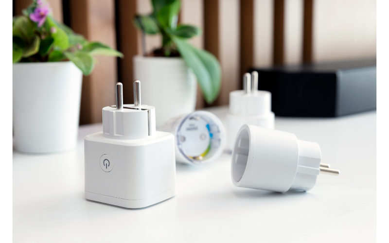 smart home essentials for living: smart plug